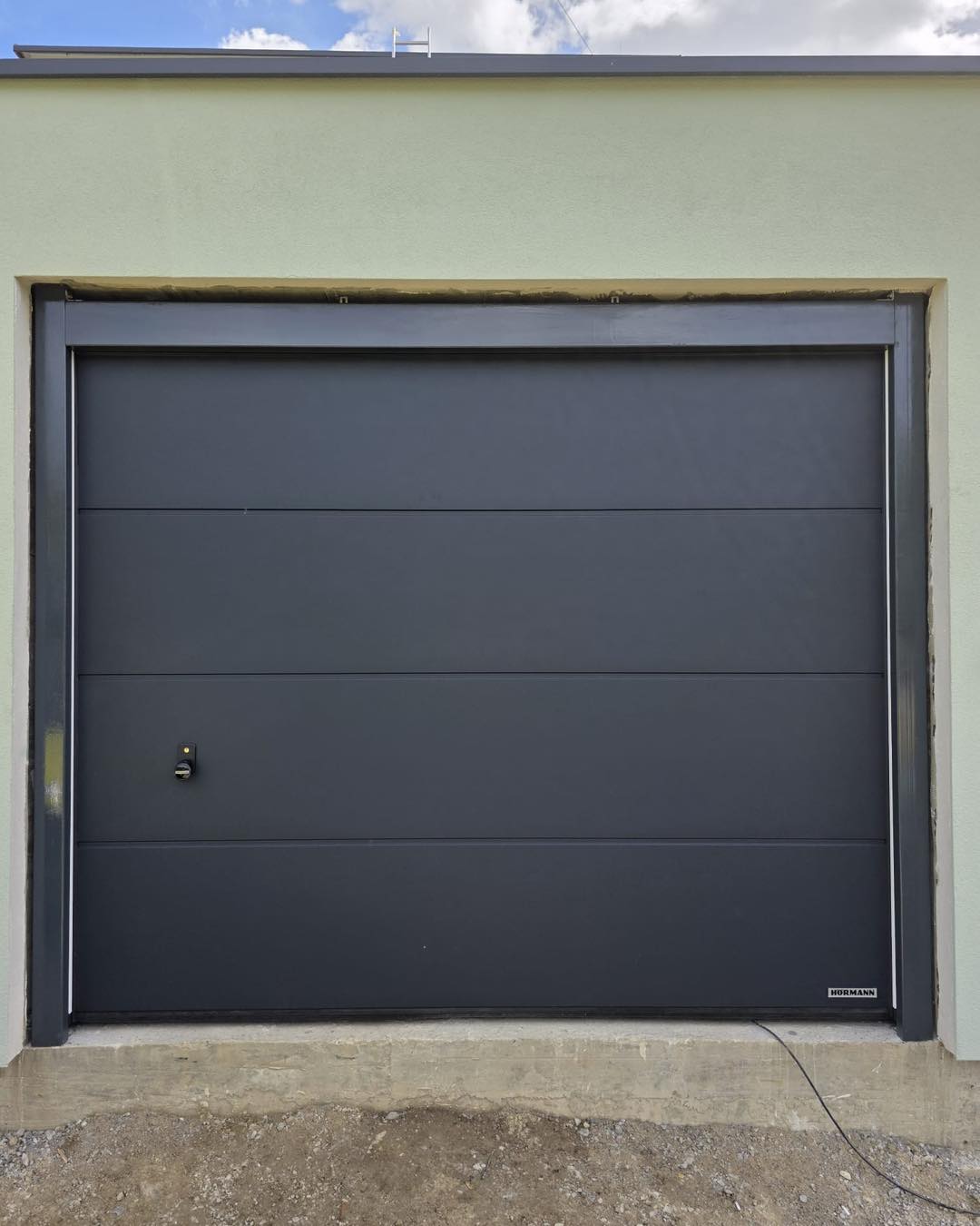 Realizirani projekt - ugradnja garažnih vrata Kramarić Usluge